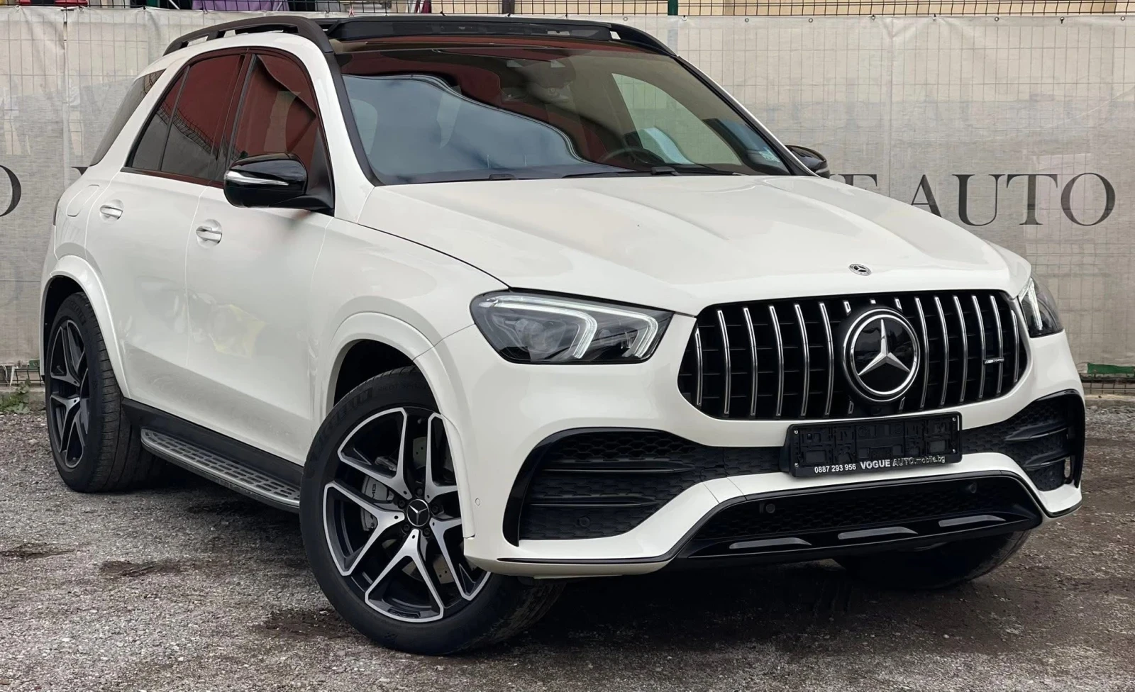Mercedes-Benz GLE 53 4MATIC 360* BURMESTER* PANO* NIGHT* Memory* Keyless, снимка 3 - Автомобили и джипове - 54732592