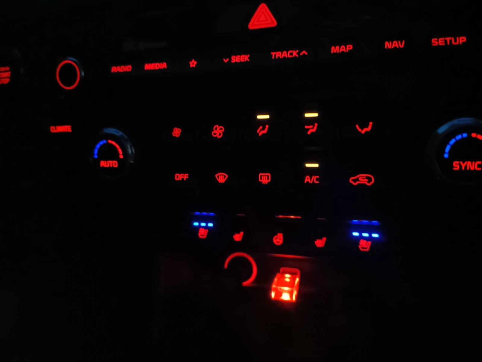 Kia Sportage, снимка 8 - Автомобили и джипове - 55649085