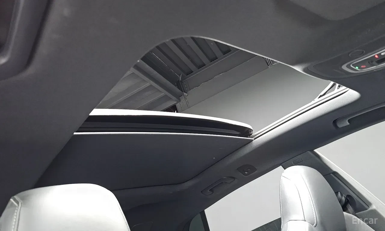 Audi Q8 55 TFSI | QUATTRO | PREMIUM, снимка 17 - Автомобили и джипове - 55784436