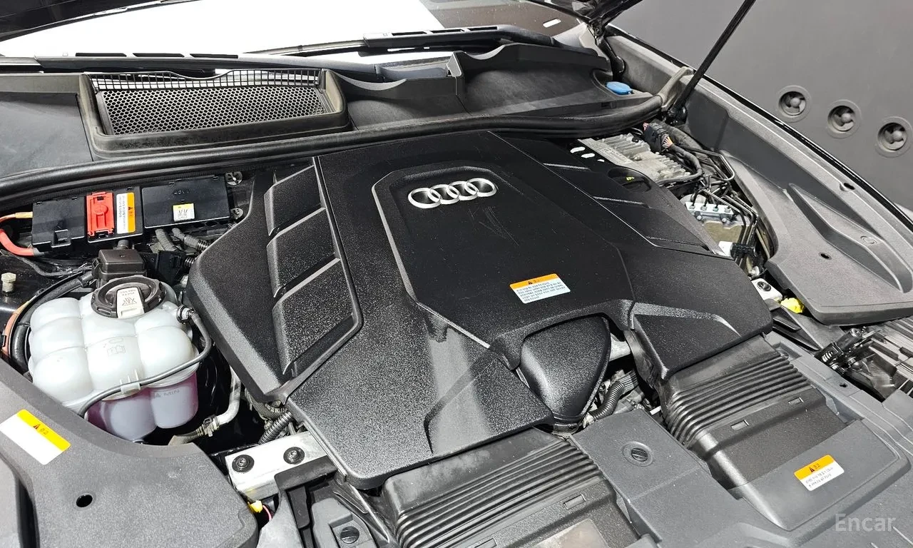 Audi Q8 55 TFSI | QUATTRO | PREMIUM, снимка 5 - Автомобили и джипове - 55784436