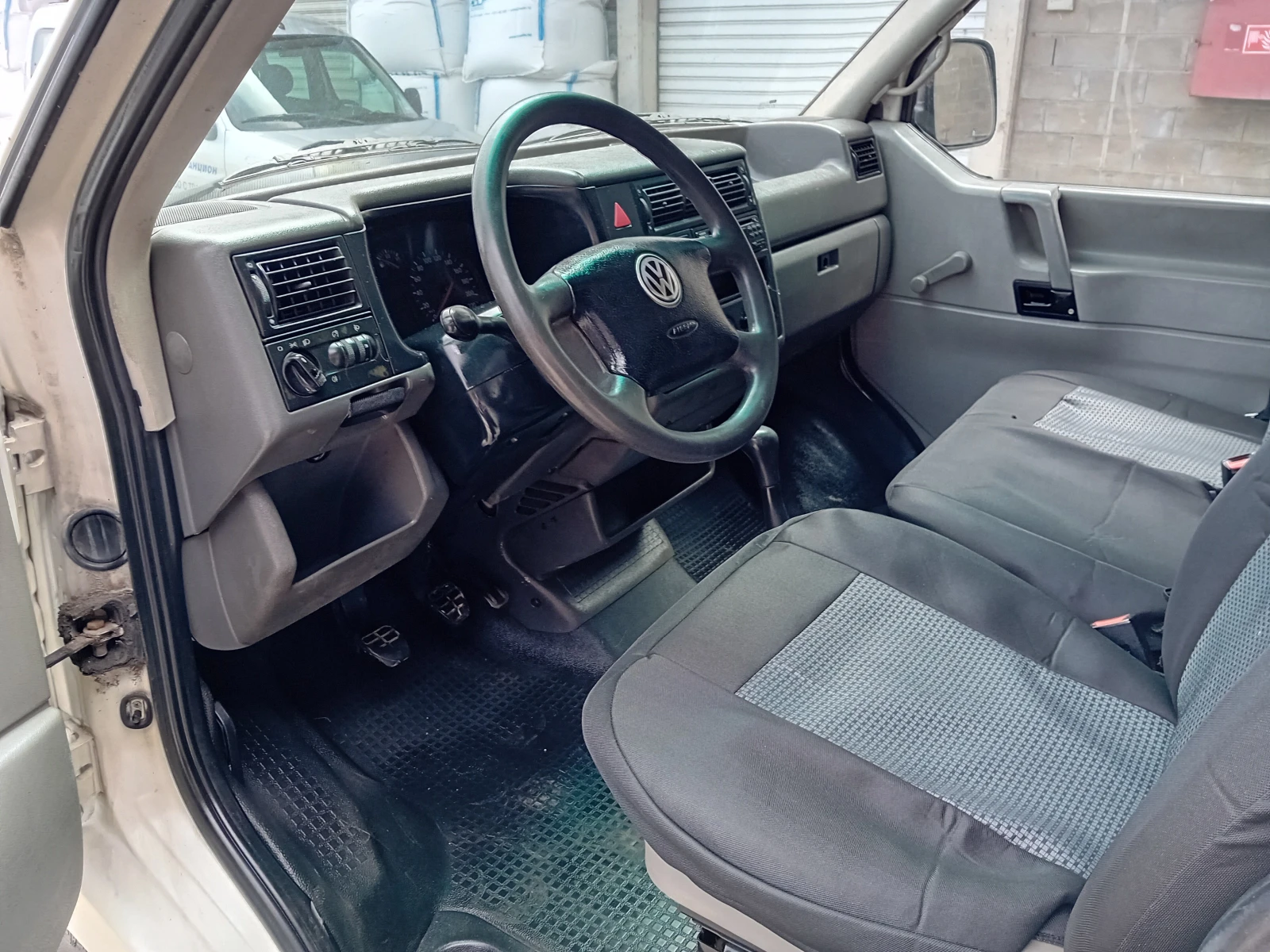 VW T4 товарен - изображение 10