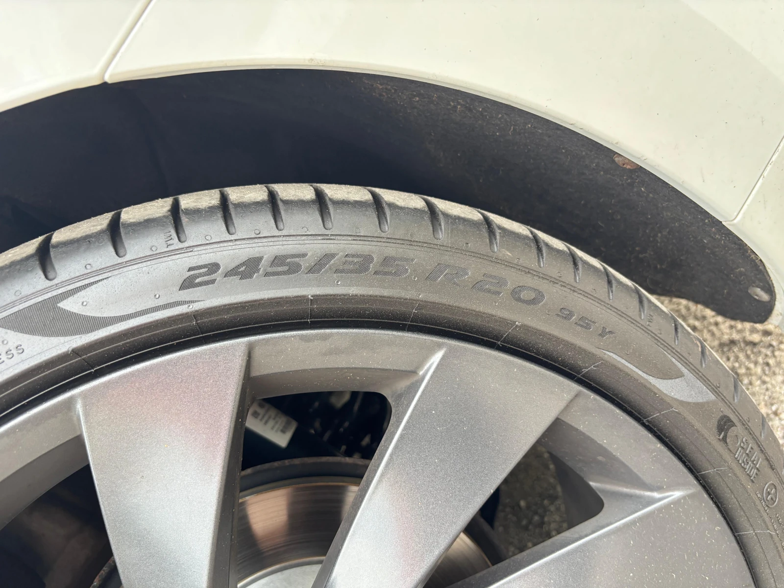 Гуми с джанти Pirelli 245/35R20, снимка 6 - Гуми и джанти - 55441970