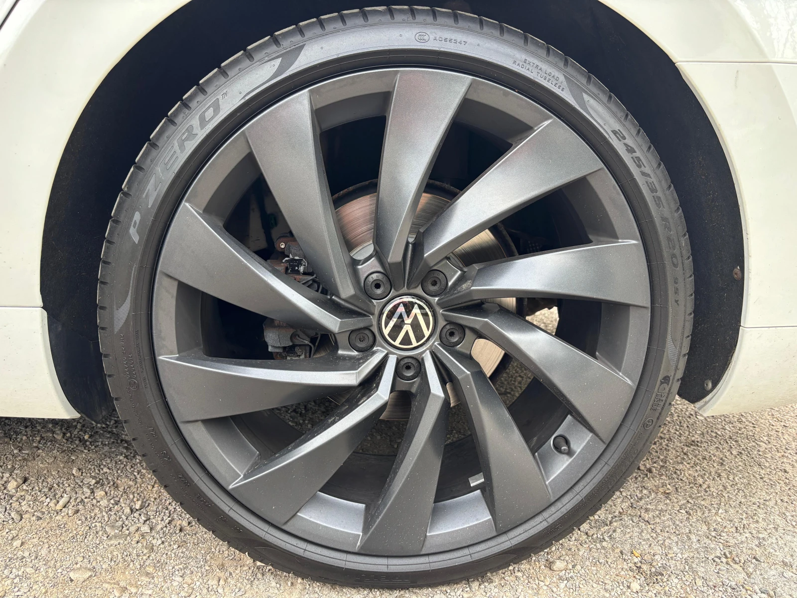 Гуми с джанти Pirelli 245/35R20, снимка 4 - Гуми и джанти - 55441970