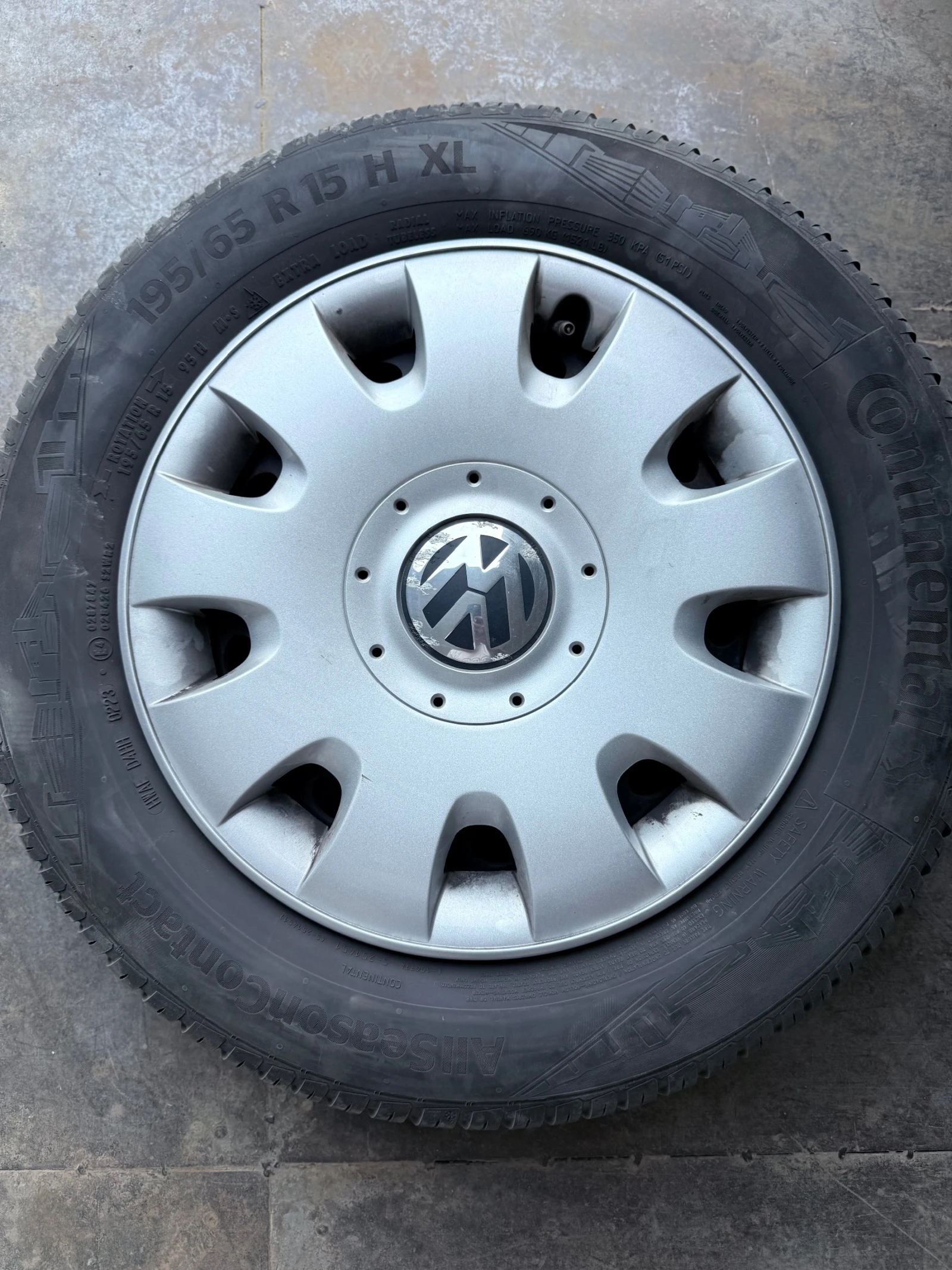 Гуми с джанти Continental 195/65R15, снимка 5 - Гуми и джанти - 55771647