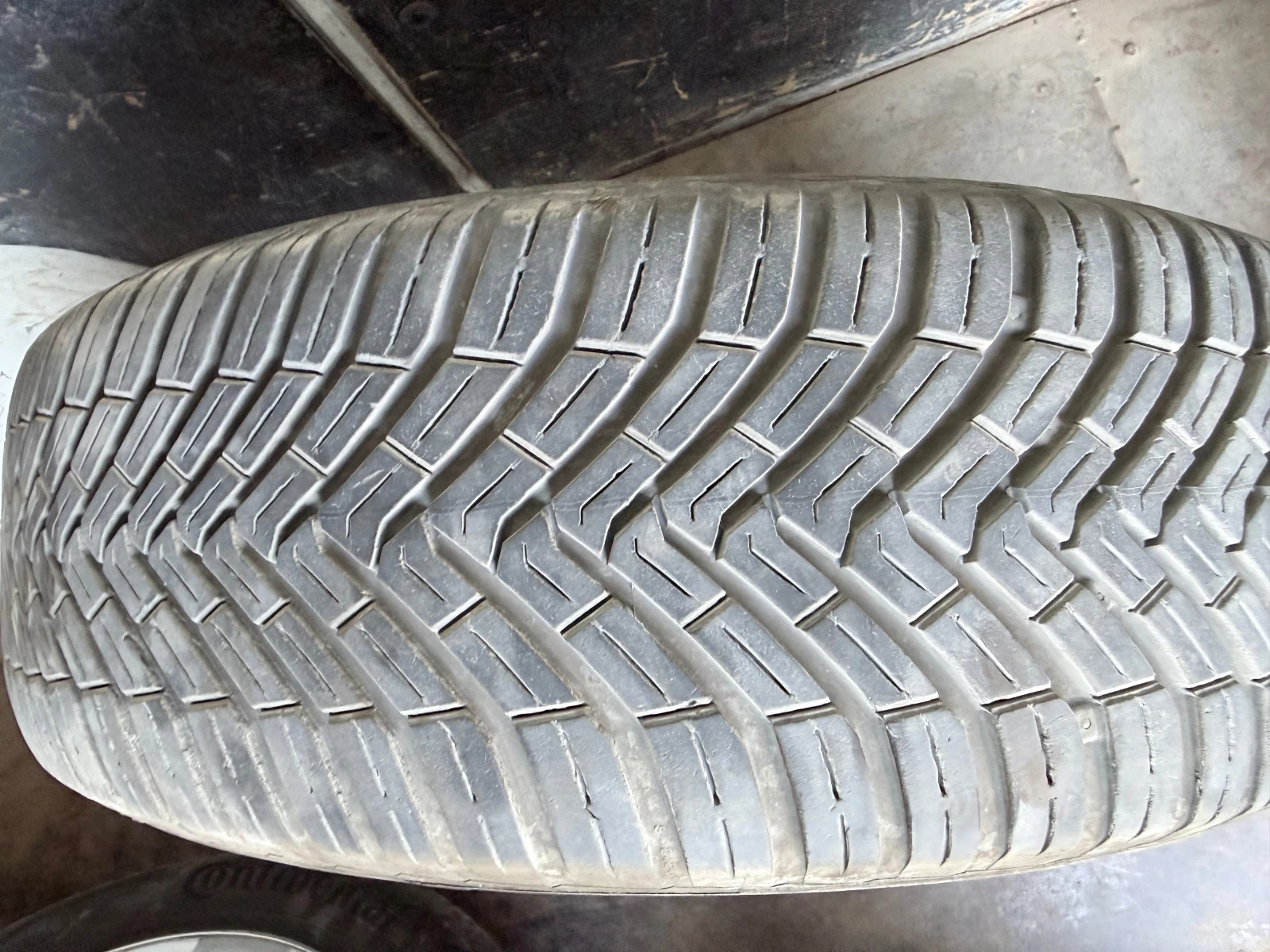 Гуми с джанти Continental 195/65R15, снимка 7 - Гуми и джанти - 55771647