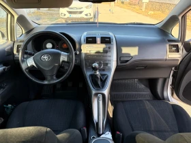 Toyota Auris, снимка 7