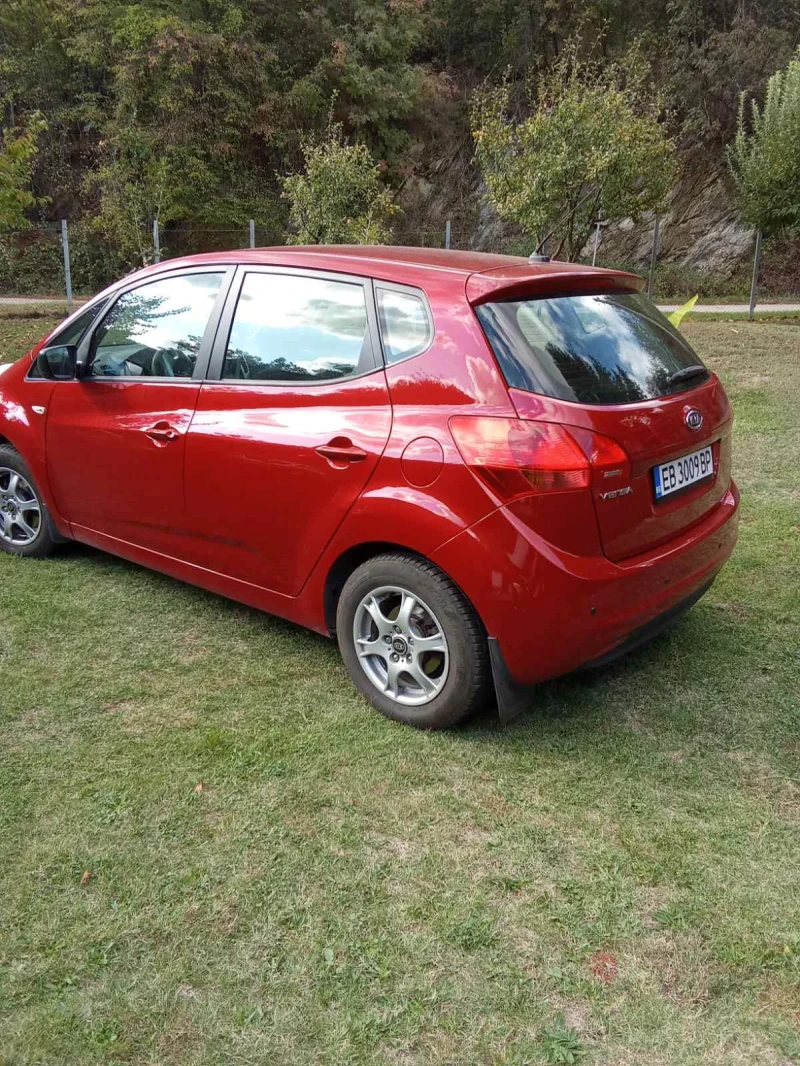 Kia Venga 1.4, снимка 10 - Автомобили и джипове - 48232306