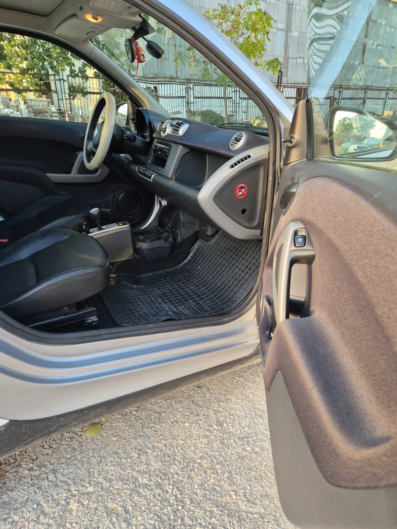 Smart Fortwo, снимка 7 - Автомобили и джипове - 47512541