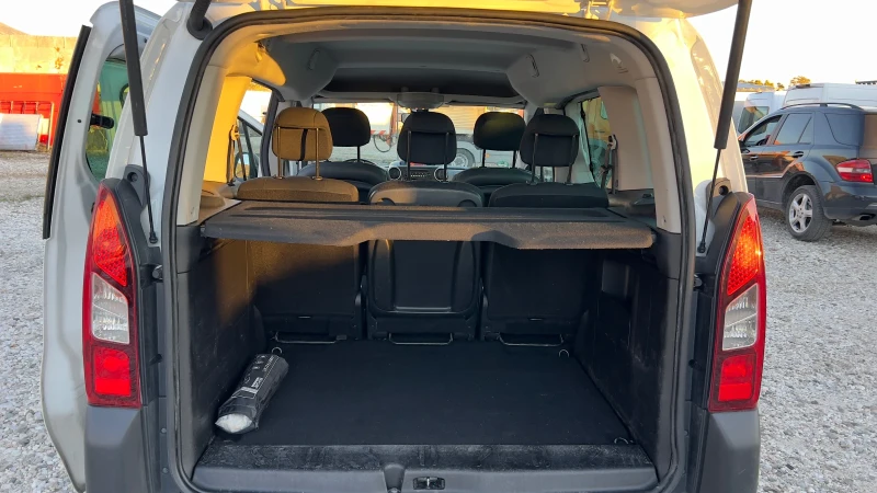 Citroen Berlingo 1.6BLUE HDI 120 PS EVRO6, снимка 9 - Автомобили и джипове - 47582663