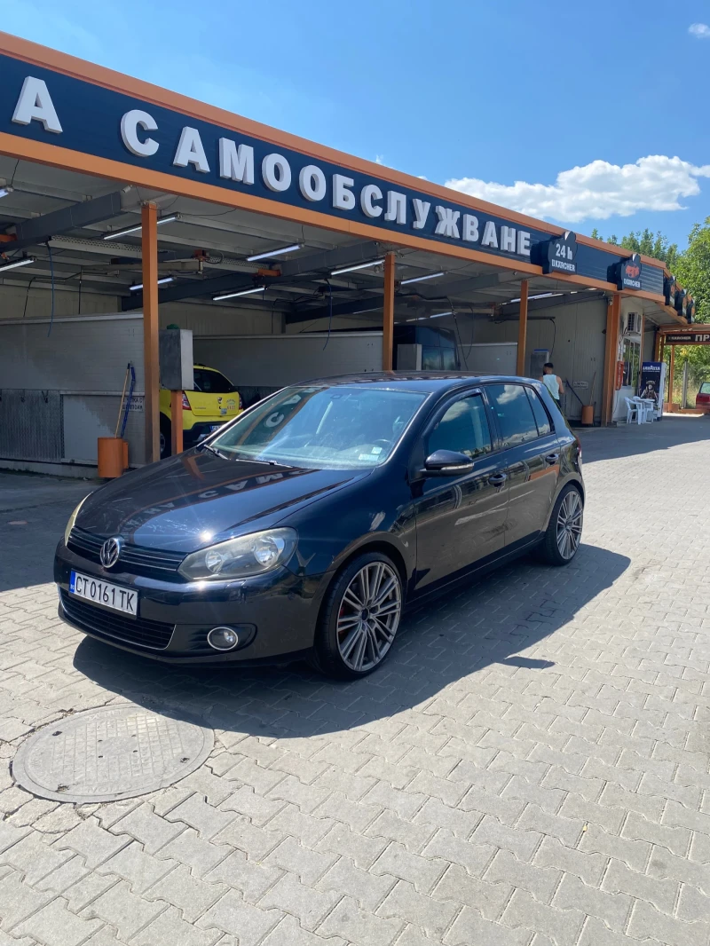 VW Golf, снимка 1 - Автомобили и джипове - 48099609