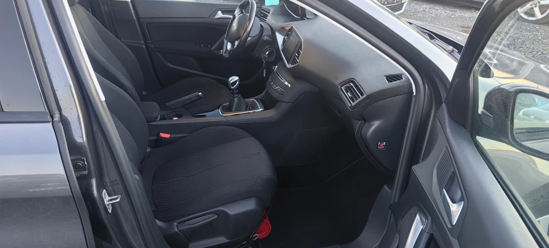 Peugeot 308 1.6 e hdi , снимка 10 - Автомобили и джипове - 48102542