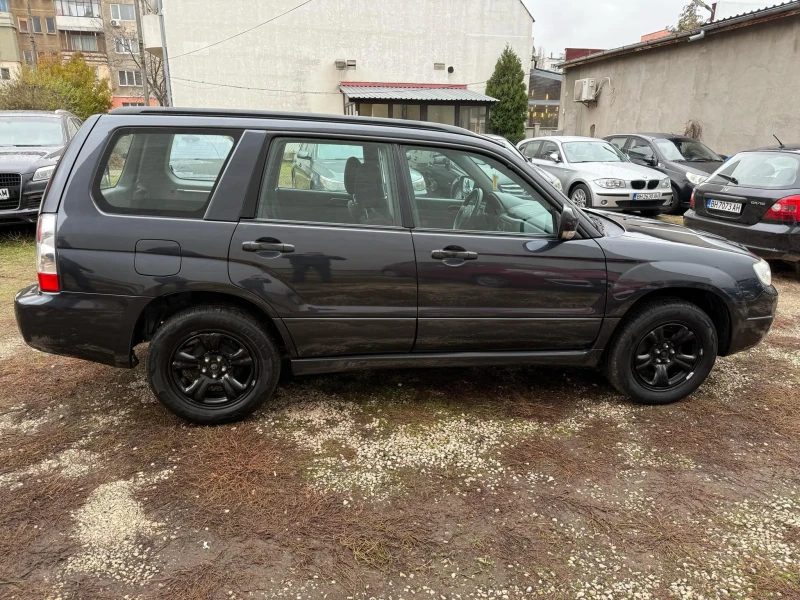 Subaru Forester Нов внос Швейцария, снимка 3 - Автомобили и джипове - 48332551