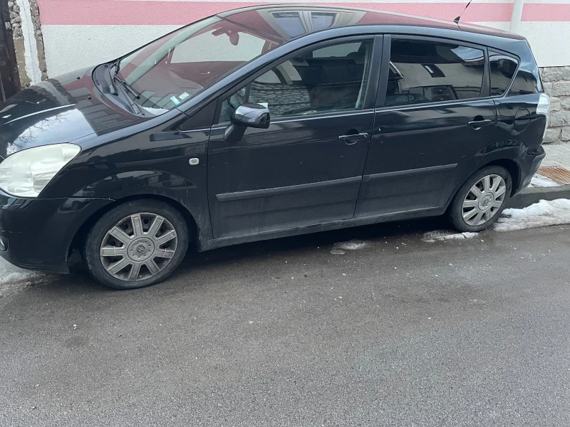 Toyota Corolla verso D4D, снимка 2 - Автомобили и джипове - 48912318