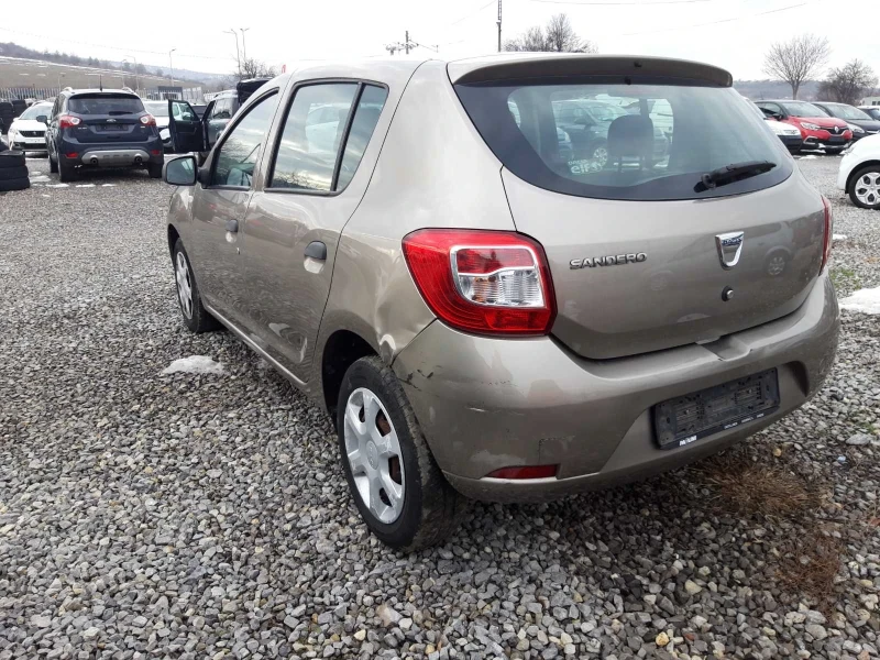 Dacia Sandero Газ- бензин, снимка 7 - Автомобили и джипове - 49090629