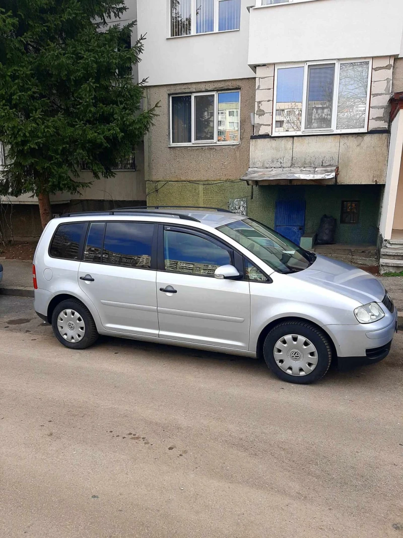 VW Touran 1.9 105 к.с. 6 СКОРОСТИ, снимка 8 - Автомобили и джипове - 49184588