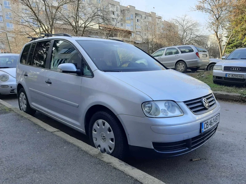 VW Touran 1.9 105 к.с. 6 СКОРОСТИ, снимка 9 - Автомобили и джипове - 49184588