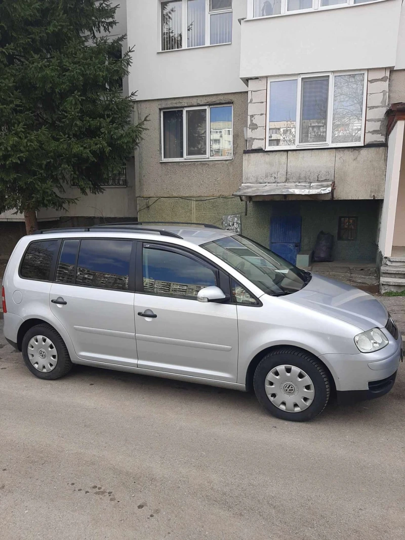 VW Touran 1.9 105 к.с. 6 СКОРОСТИ, снимка 10 - Автомобили и джипове - 49184588