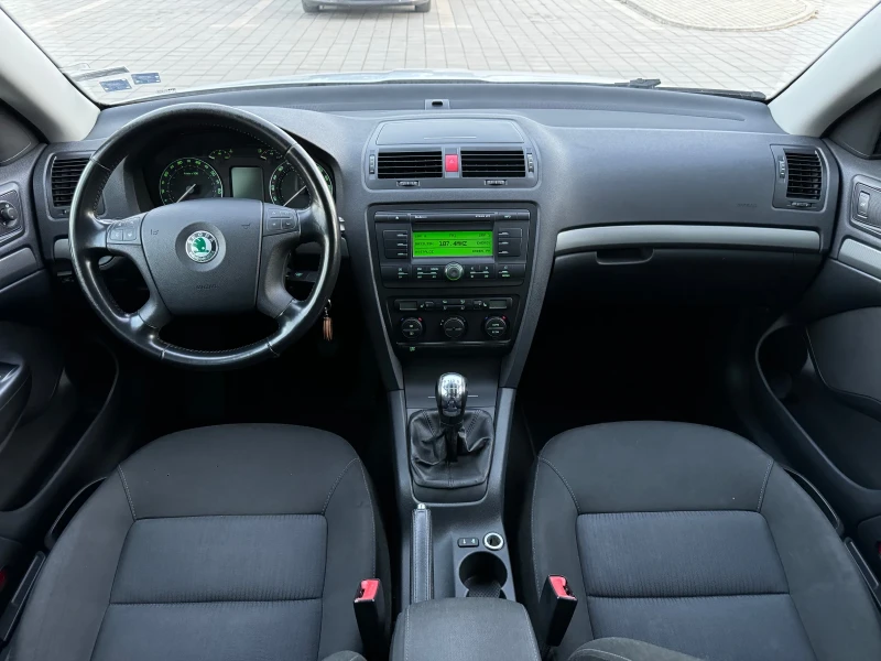 Skoda Octavia 1.8i GPL Klimatronik CruiseControl, снимка 13 - Автомобили и джипове - 49364785