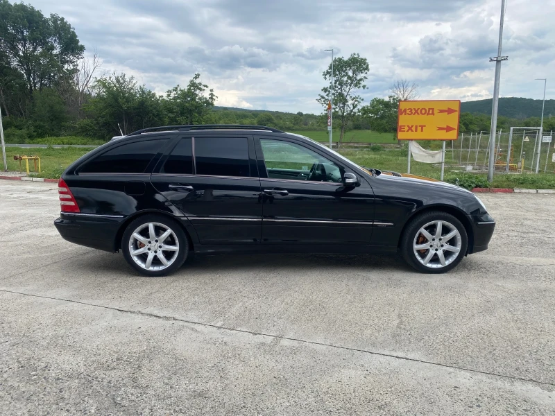 Mercedes-Benz C 220 Фейслифт, снимка 3 - Автомобили и джипове - 51436482