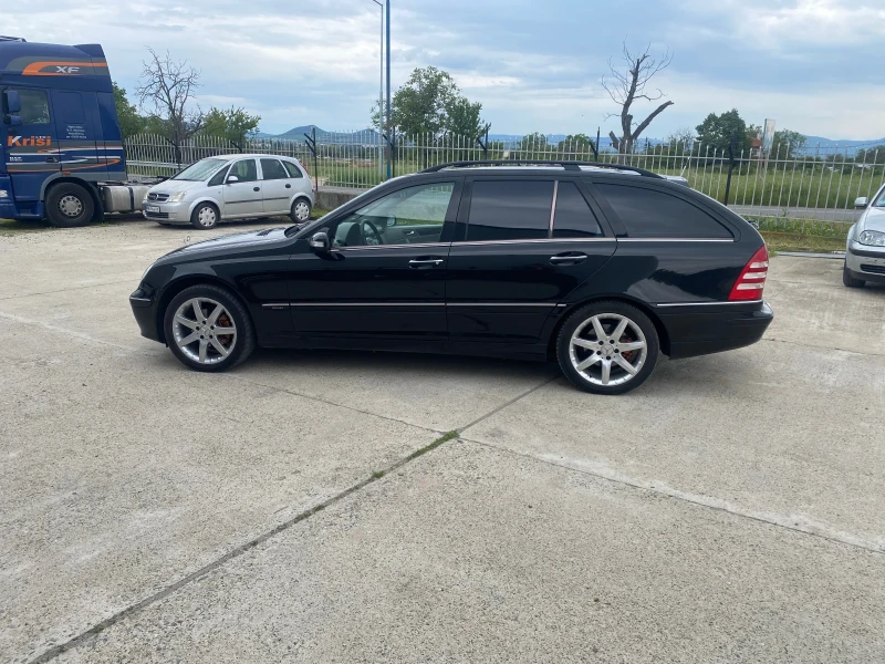 Mercedes-Benz C 220 Фейслифт, снимка 5 - Автомобили и джипове - 51436482