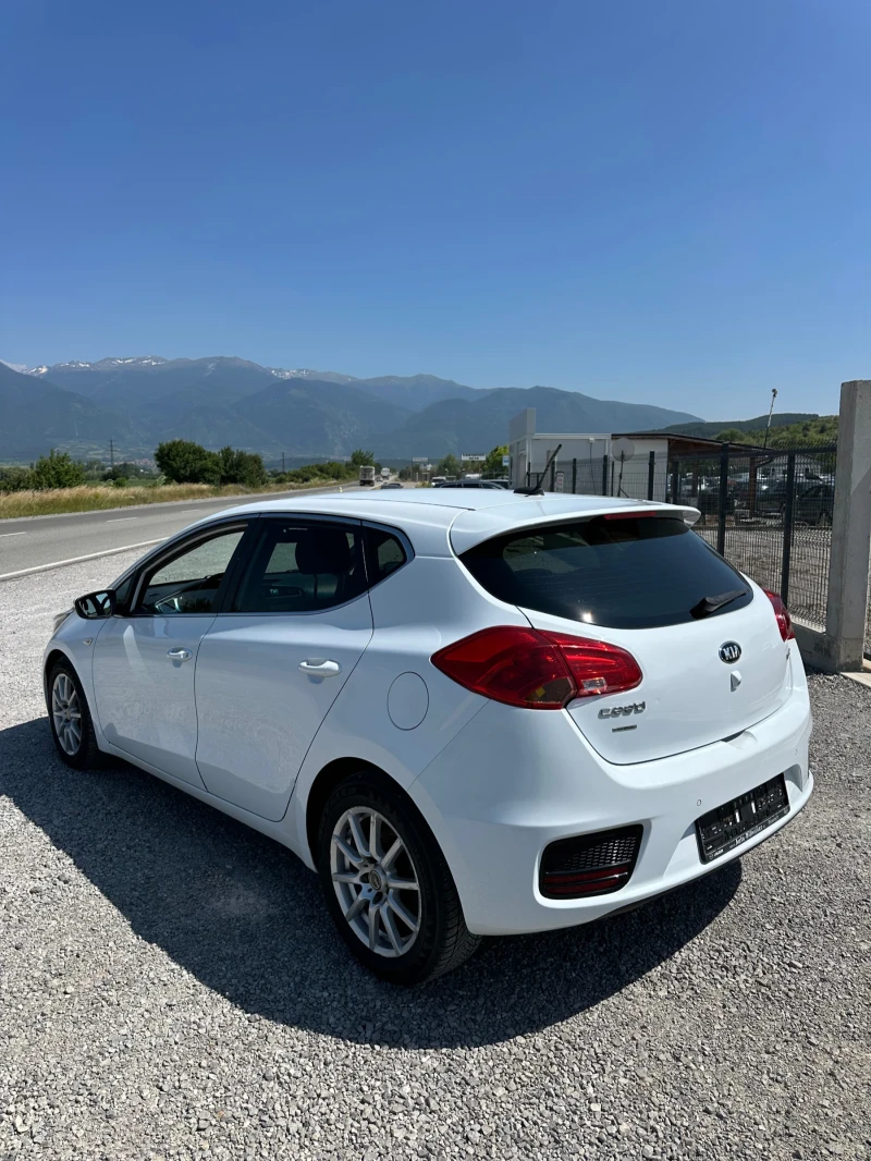 Kia Ceed 1.6CRDi 136hp NAVi EURO 6 TUV COC, снимка 8 - Автомобили и джипове - 50696688