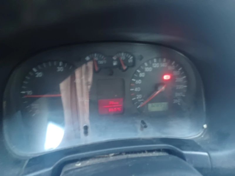 VW Golf 1.9TDI101hp, снимка 10 - Автомобили и джипове - 52382192