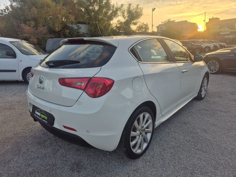 Alfa Romeo Giulietta 1.6-JTD, снимка 4 - Автомобили и джипове - 52632600