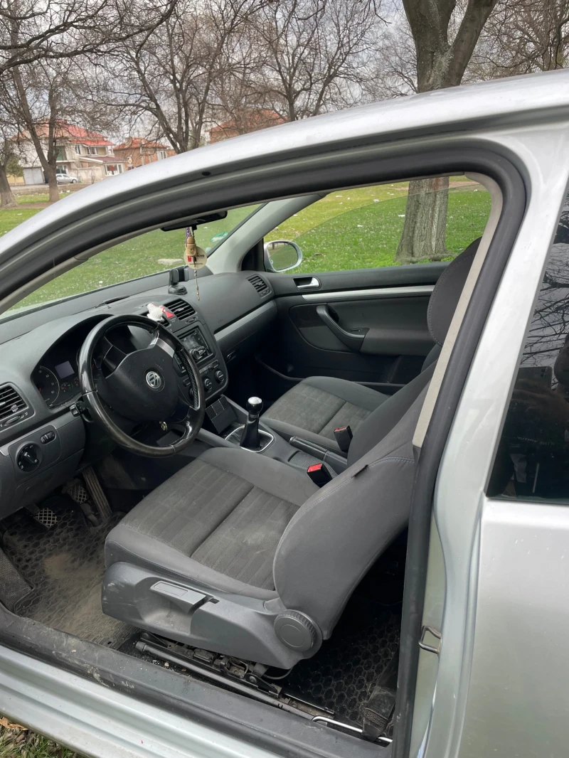 VW Golf, снимка 4 - Автомобили и джипове - 52921052