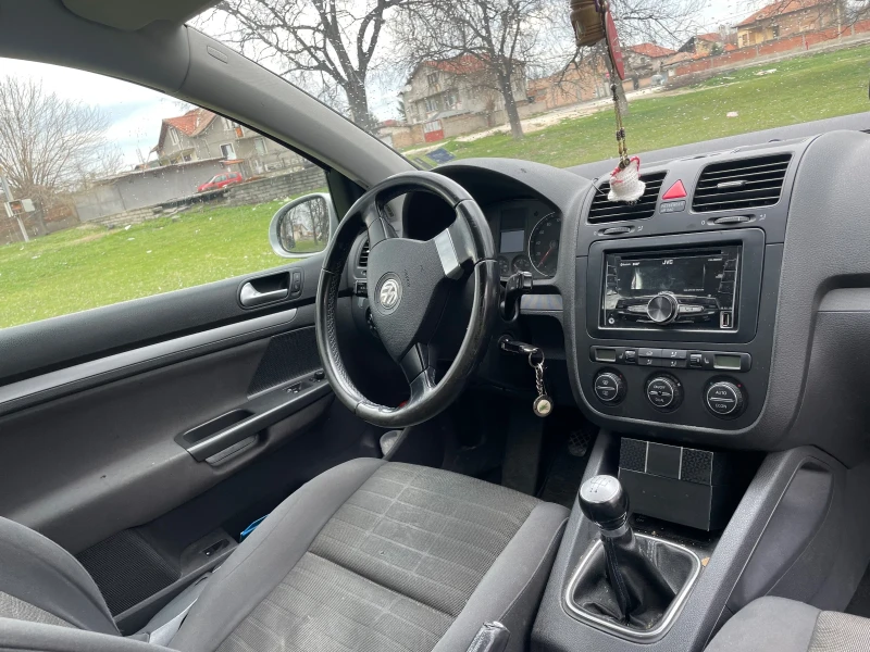 VW Golf, снимка 5 - Автомобили и джипове - 52921052