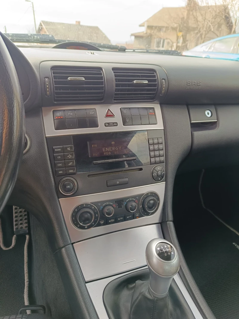 Mercedes-Benz C 180 Kompressor, снимка 10 - Автомобили и джипове - 52972961