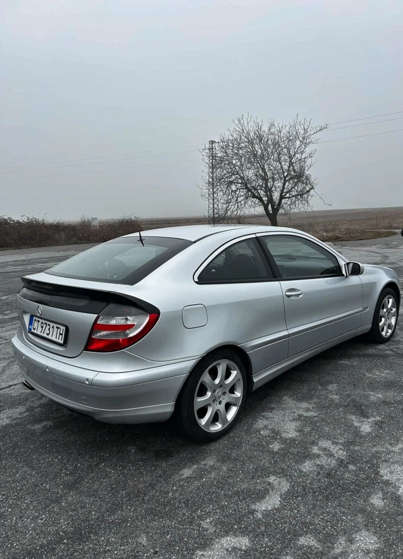 Mercedes-Benz C 180 Kompressor, снимка 7 - Автомобили и джипове - 53049468