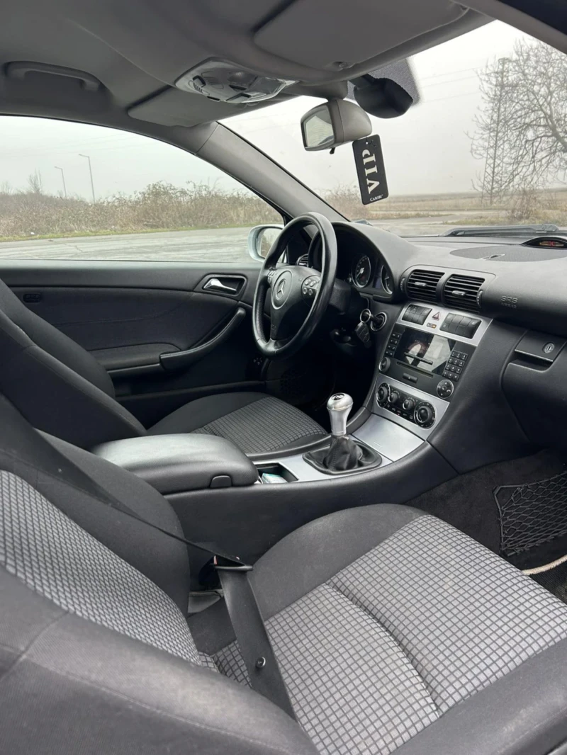 Mercedes-Benz C 180 Kompressor, снимка 10 - Автомобили и джипове - 53049468