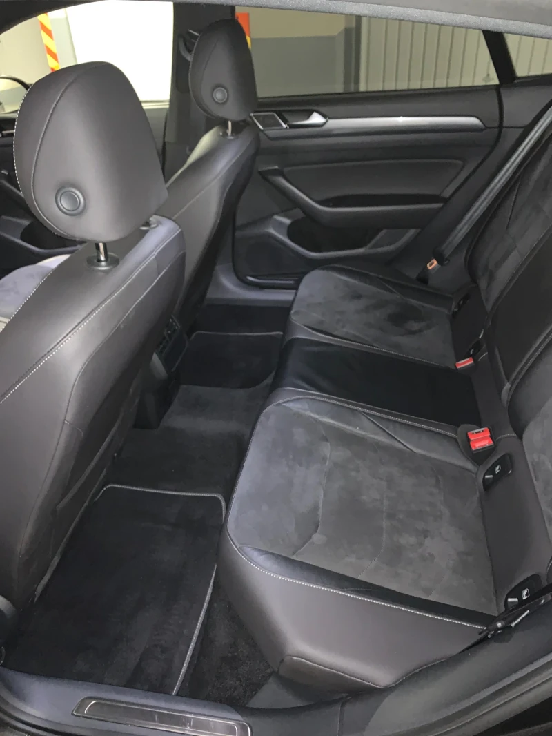 VW Arteon R line, снимка 8 - Автомобили и джипове - 53131539