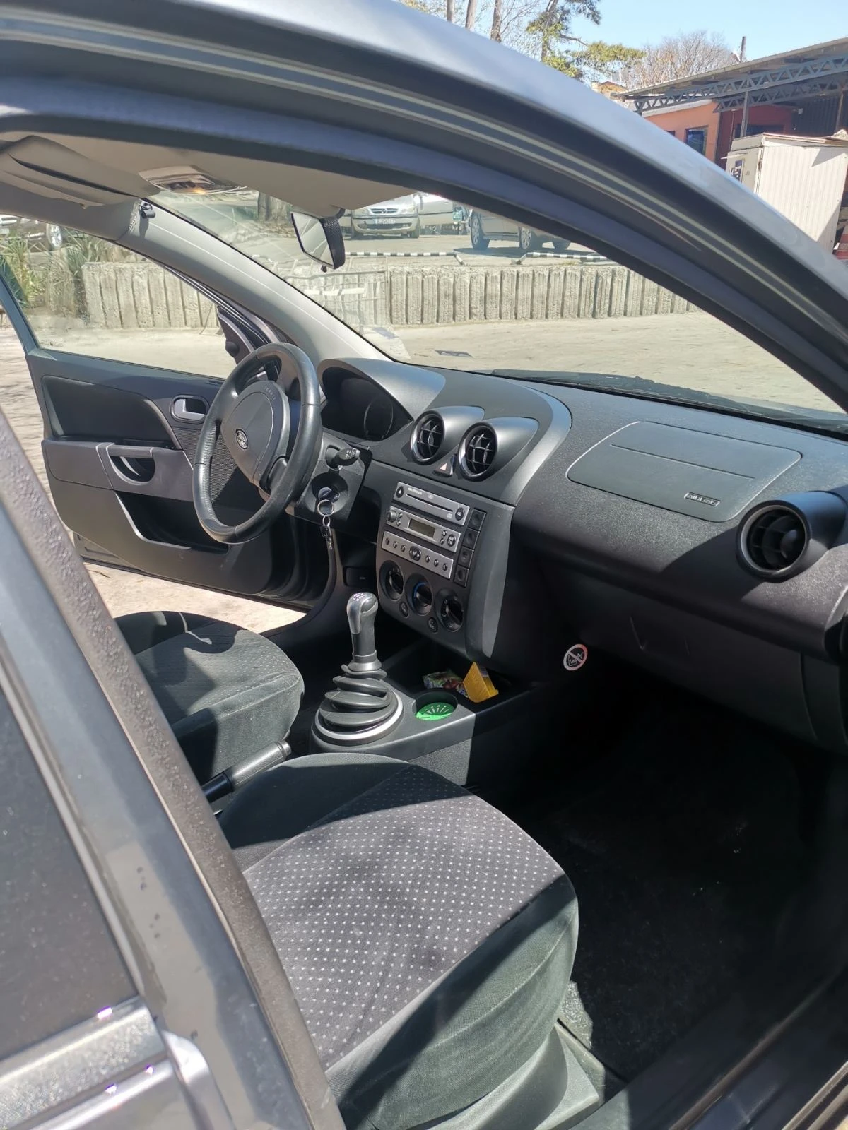 Ford Fiesta  - изображение 4