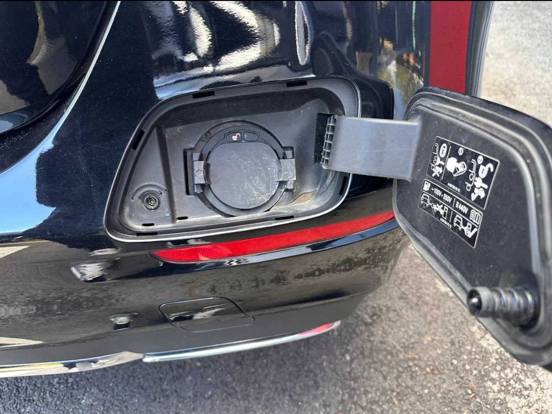 Mercedes-Benz E 300 AMG Plug-in Hybrid | Mobile.bg   12