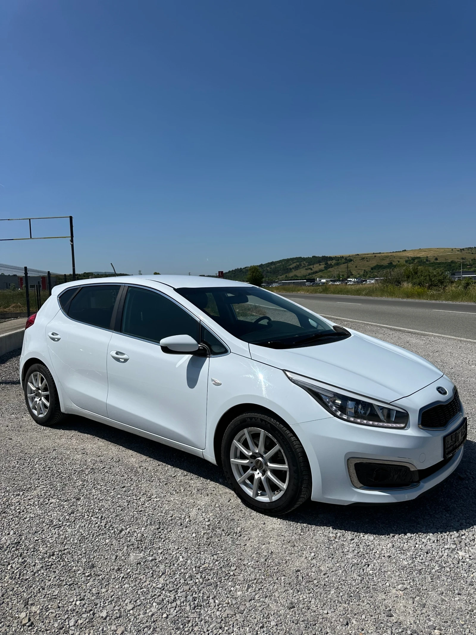 Kia Ceed 1.6CRDi 136hp NAVi EURO 6 TUV COC - изображение 3