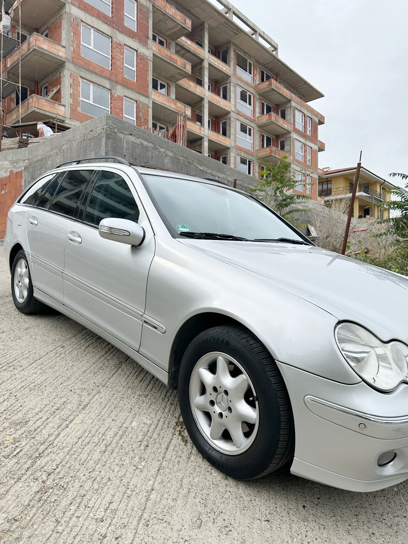 Mercedes-Benz C 200 Avantgarde Facelift - изображение 2
