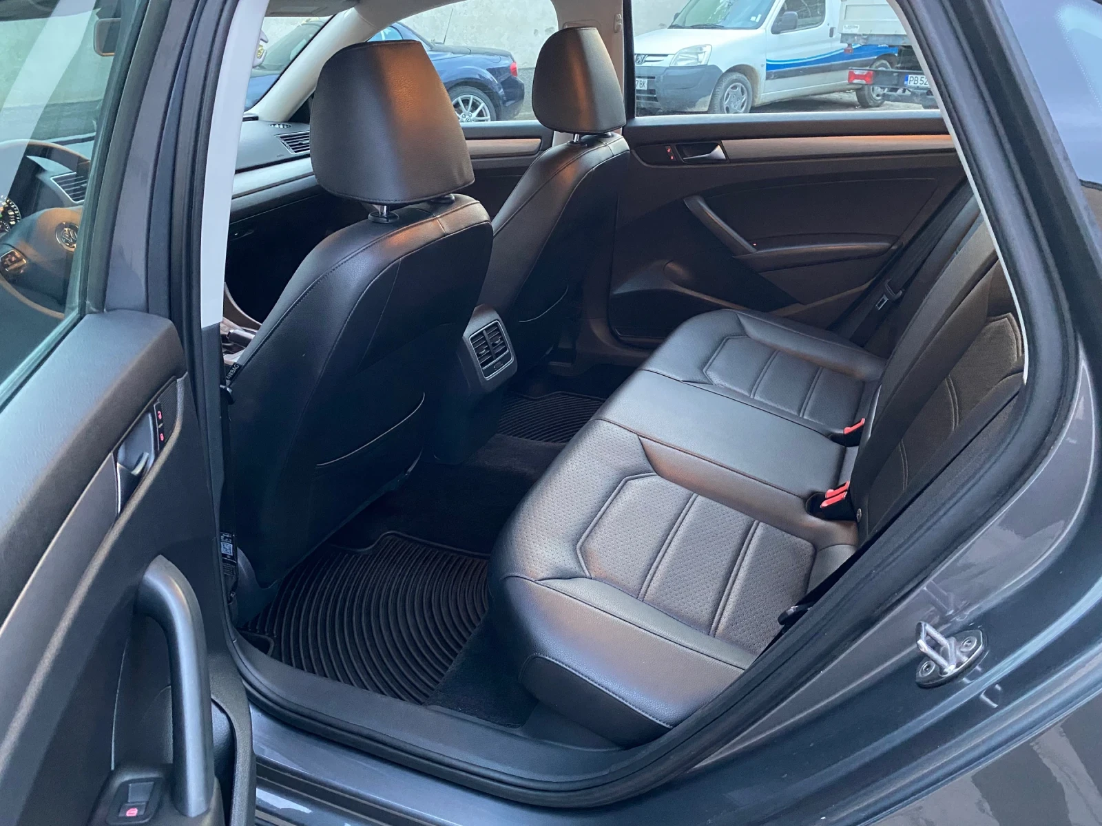 VW Passat NMS  - изображение 8