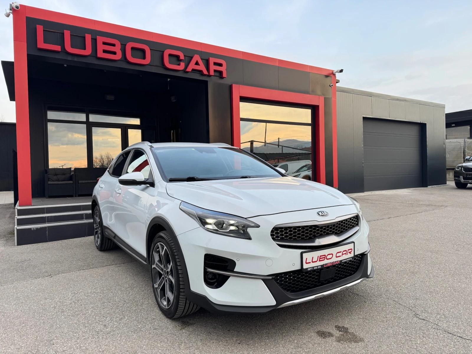 Kia XCeed 1.6CRDI-MHEV-KEYLESS-CAMERA-BLIND SPOT-DIGITAL