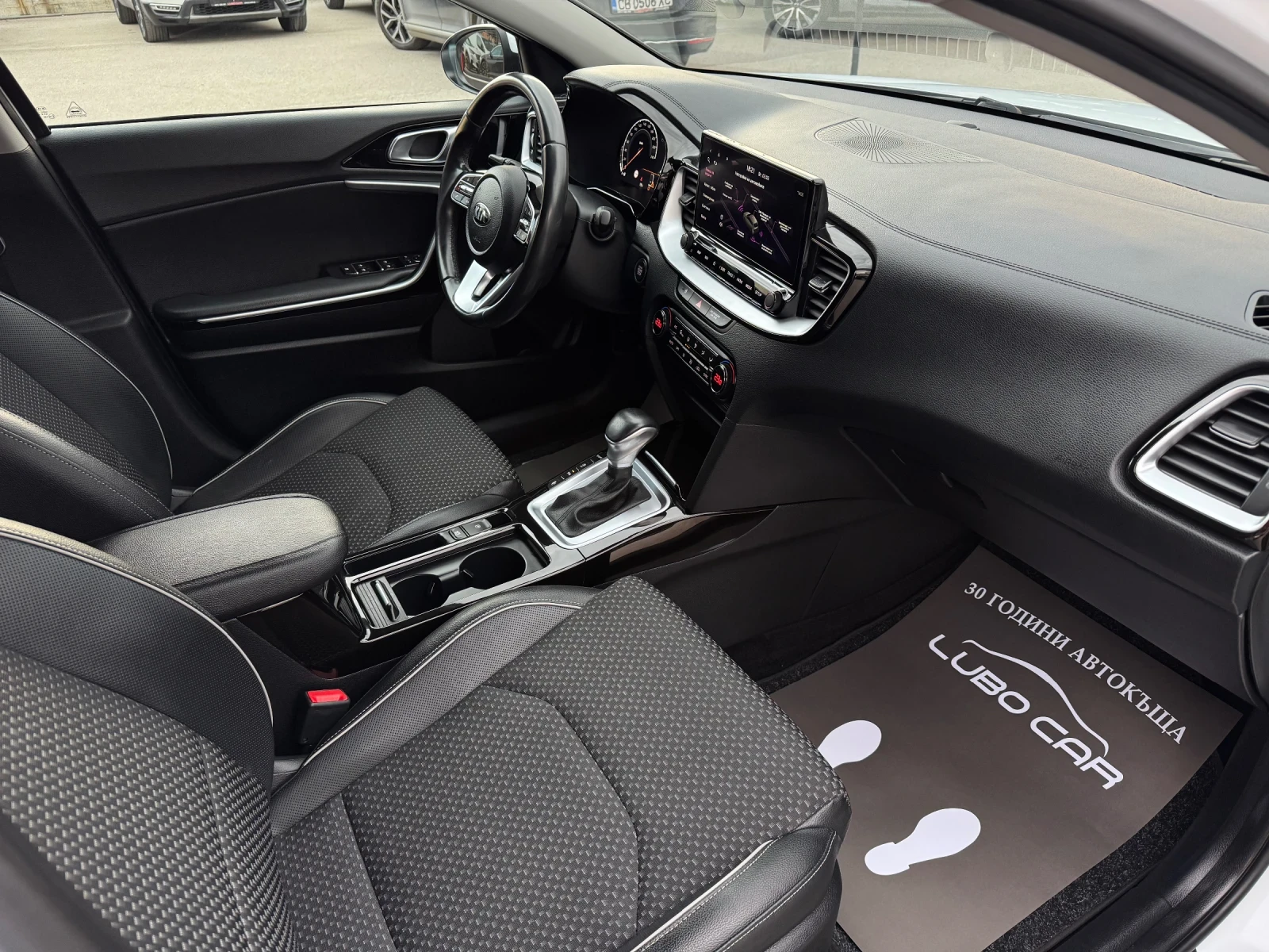 Kia XCeed 1.6CRDI-MHEV-KEYLESS-CAMERA-BLIND SPOT-DIGITAL, снимка 17 - Автомобили и джипове - 53733704