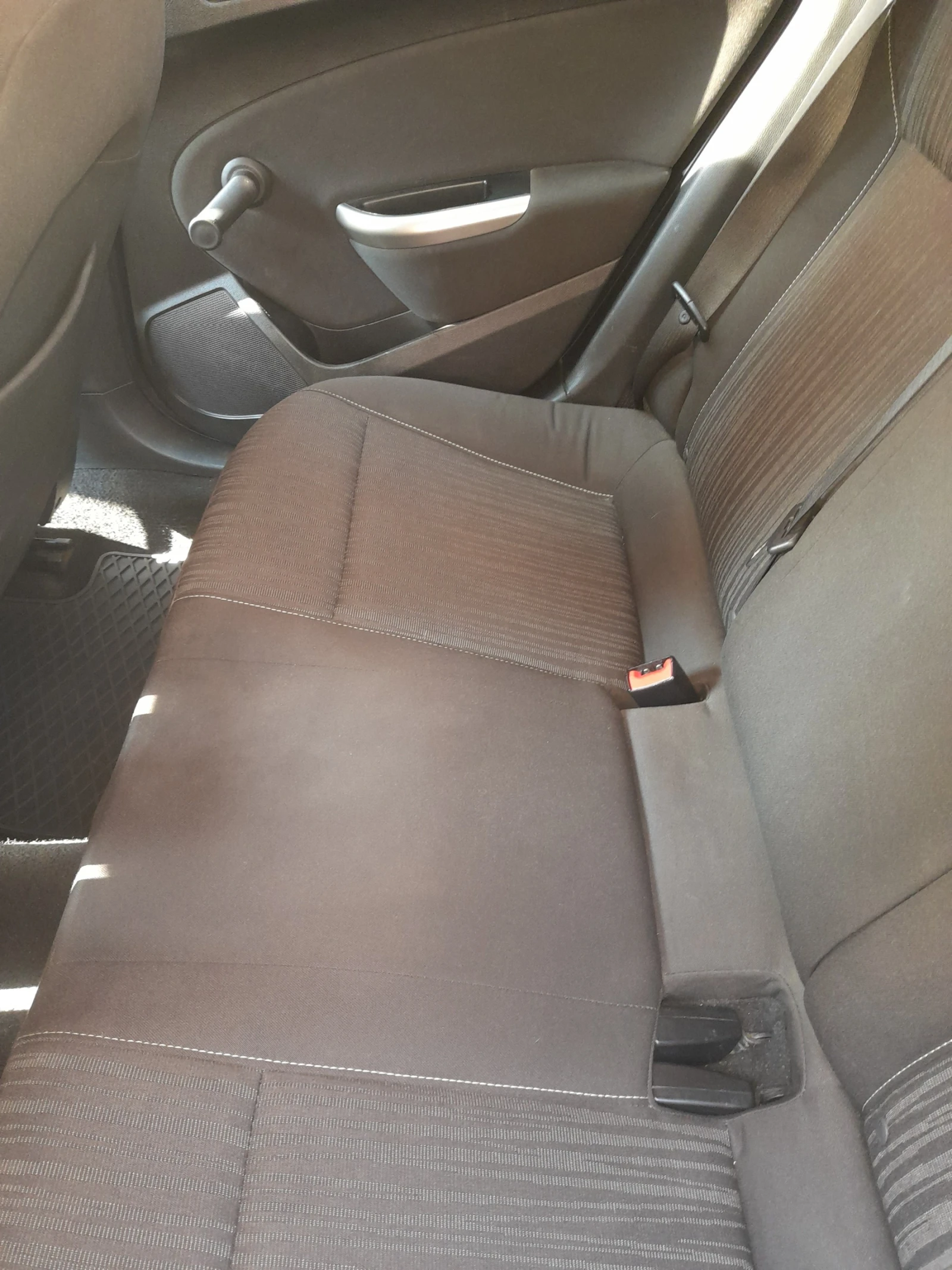 Opel Astra N-JOY, снимка 9 - Автомобили и джипове - 53746460