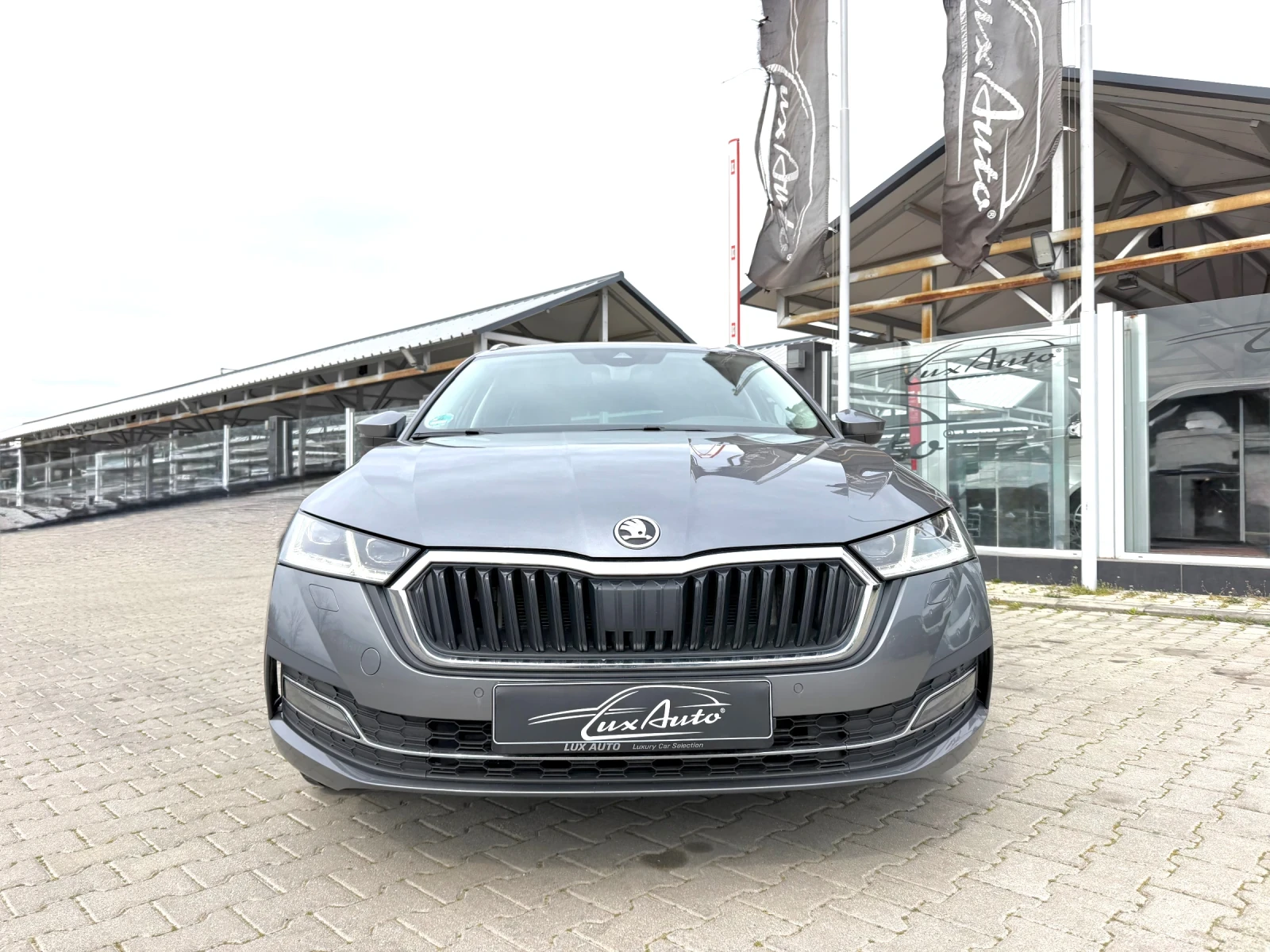 Skoda Octavia MATRIX#DIGITAL#DISTR#FULL ASSIST#HEADUP#KEYLESS | Mobile.bg � ����������� 2