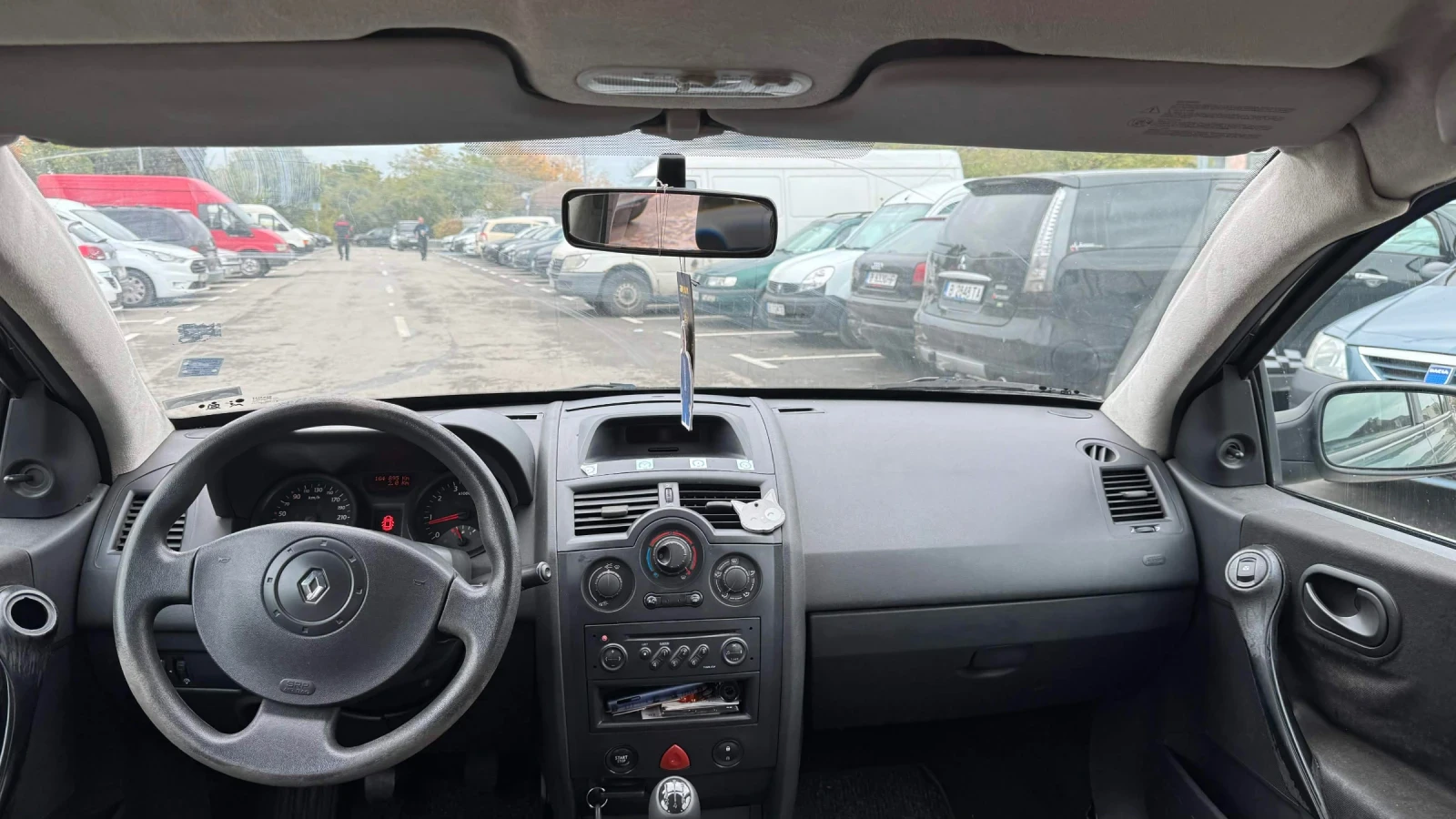 Renault Megane, снимка 8 - Автомобили и джипове - 53995101