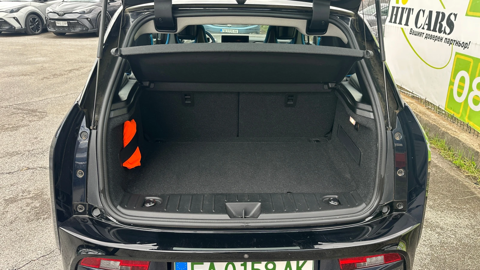 BMW i3 120 Ah от първи собственик, снимка 9 - Автомобили и джипове - 54080815