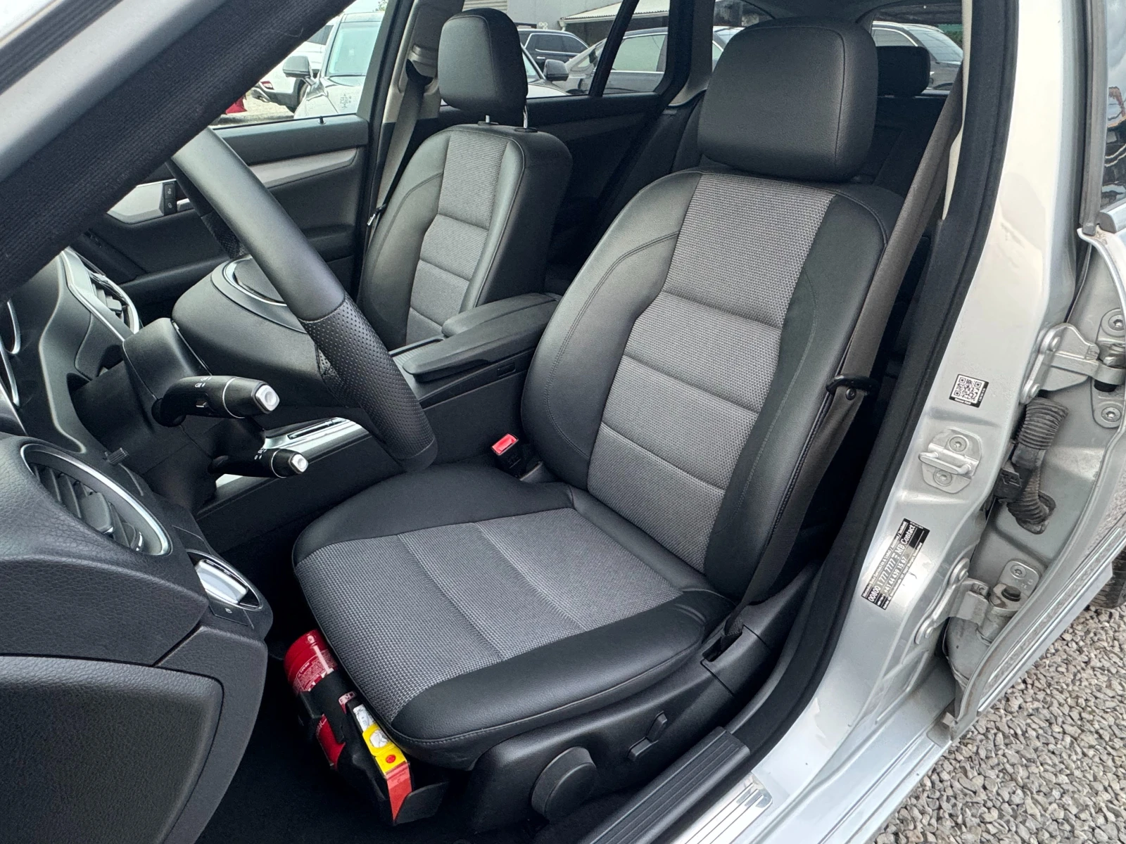 Mercedes-Benz C 250 CDI 4m AMG Line , снимка 7 - Автомобили и джипове - 54370888