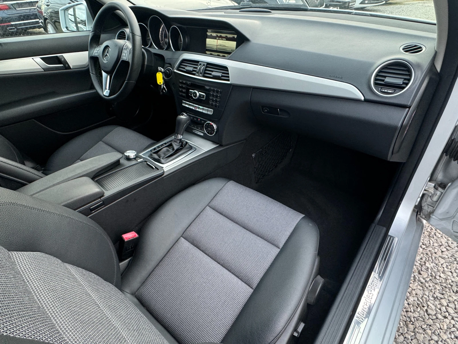 Mercedes-Benz C 250 CDI 4m AMG Line , снимка 11 - Автомобили и джипове - 54370888