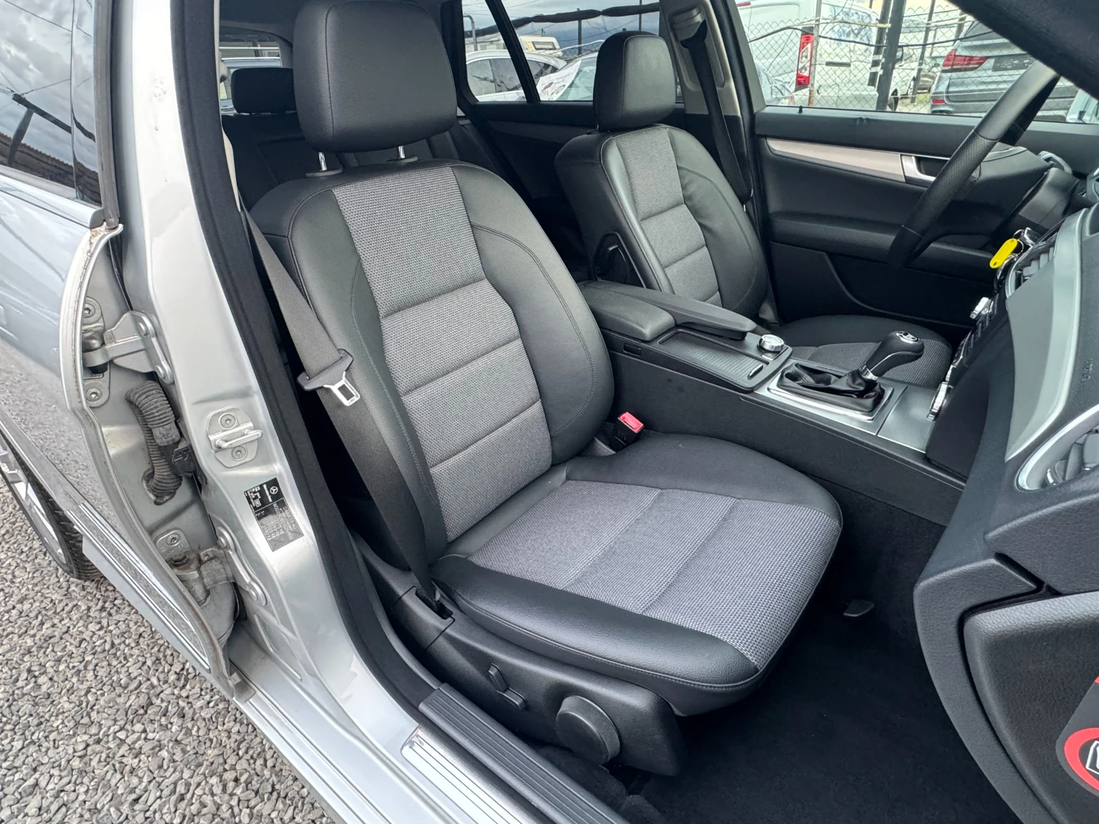 Mercedes-Benz C 250 CDI 4m AMG Line , снимка 10 - Автомобили и джипове - 54370888