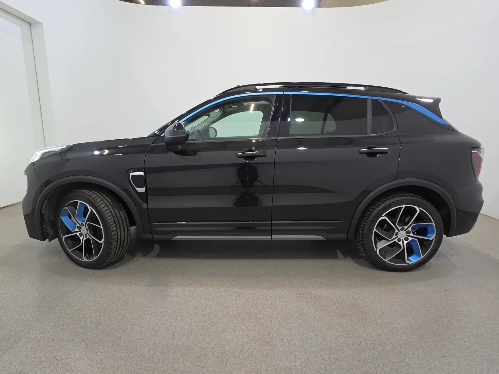 LynkCo 01 1.5i Plug-In Hybrid 261 �.�.  | Mobile.bg � ����������� 5