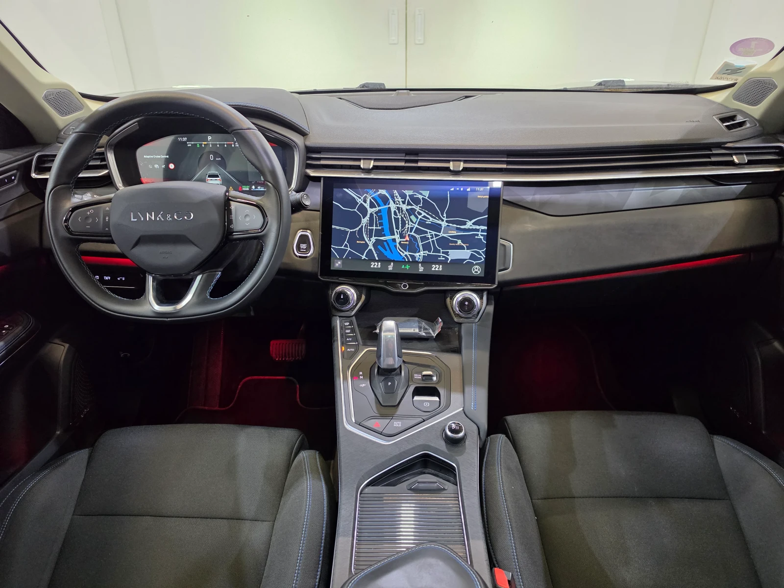 LynkCo 01 1.5i Plug-In Hybrid 261 �.�.  | Mobile.bg � ����������� 11