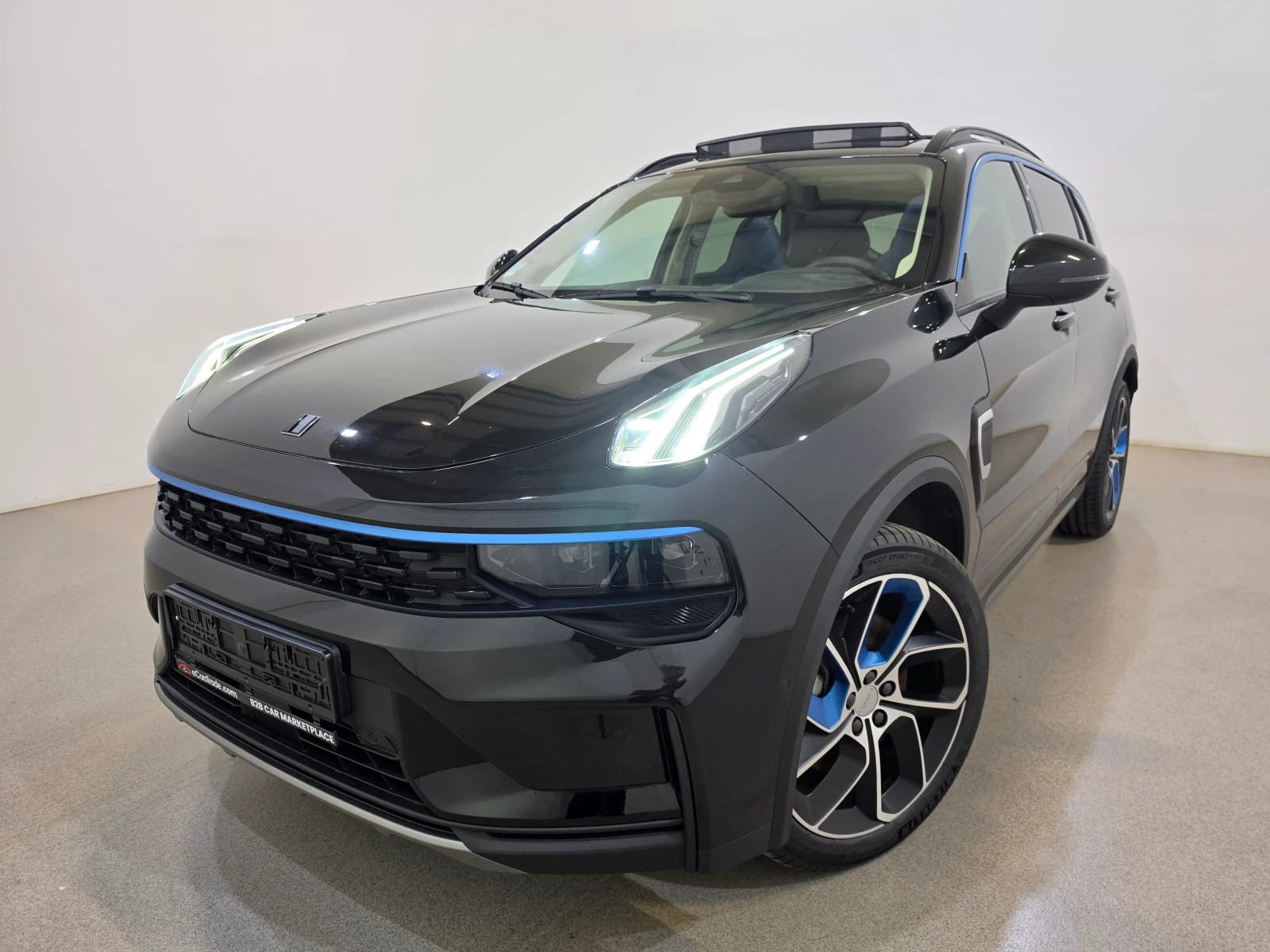 LynkCo 01 1.5i Plug-In Hybrid 261 �.�.  | Mobile.bg � ����������� 1